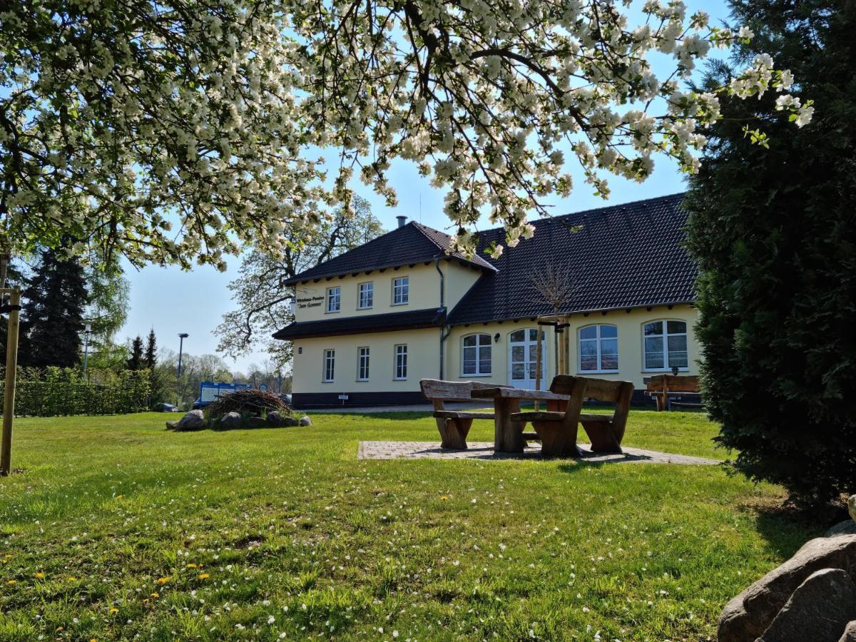 Wirtshaus & Pension "Zum Hammer" Neustadt  ภายนอก รูปภาพ